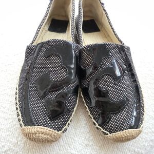 Tory Burch Patent T Espadrilles